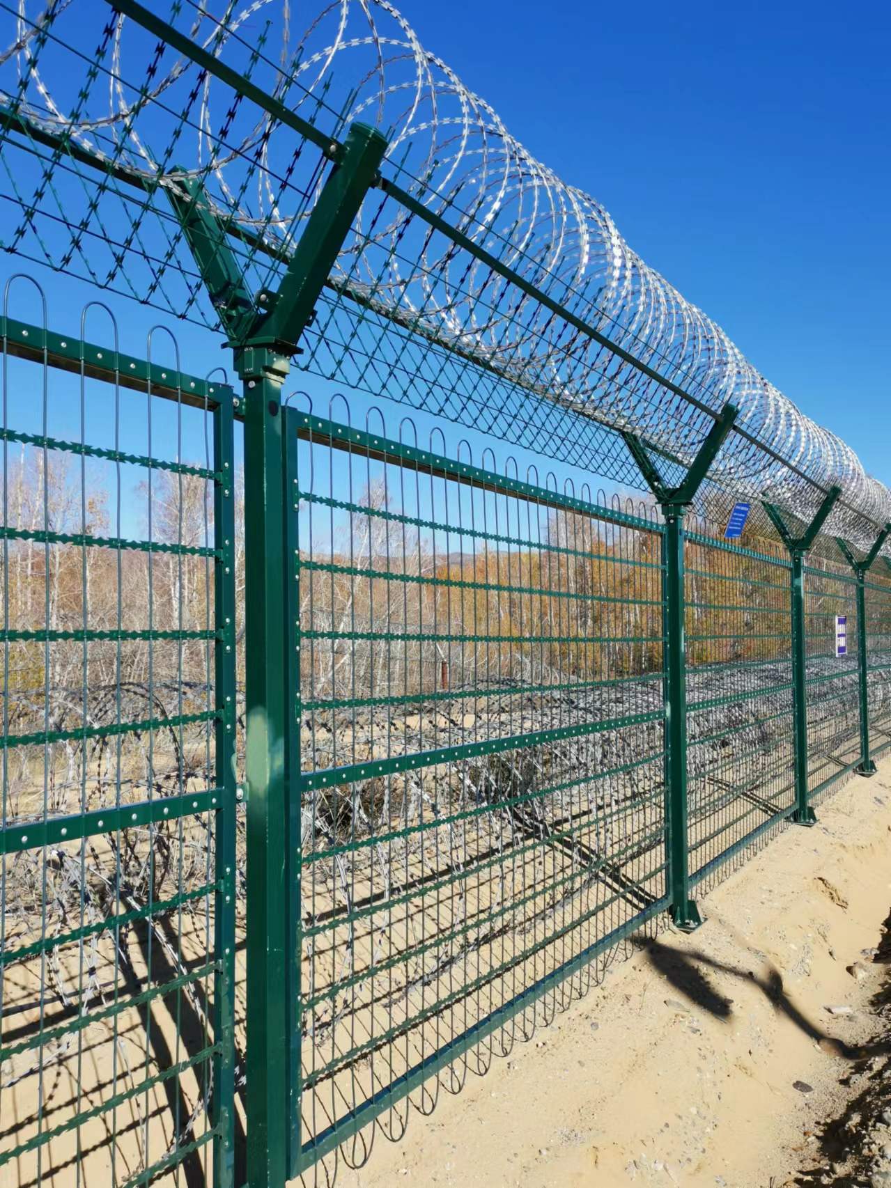 ����Χ���������ƣ������������������������������������ڵأ�